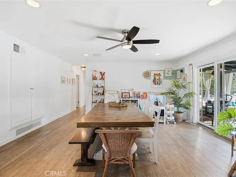 6443 Gross Ave — Photo 11