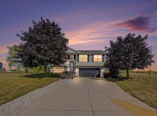 5192 Lilac Ln, Fremont, MI 49412
