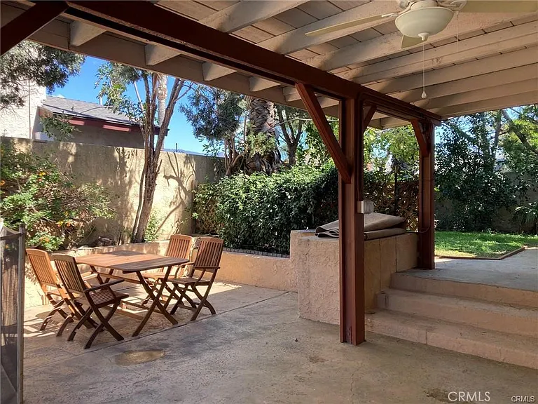 9934 La Vine St — Photo 50