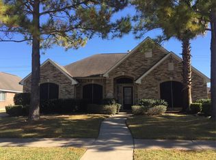 9130 Sunny Ridge Dr, Houston, TX 77095