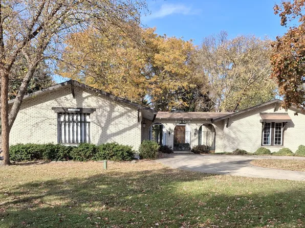 20W438 Belmont Pl, Addison, IL 60101