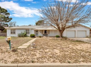 1901 Avenue I, Levelland, TX 79336