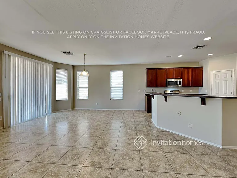 2614 W Apollo Rd — Photo 5