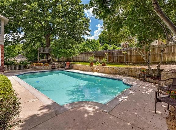 2nd image of 3503 Oak Bend Dr