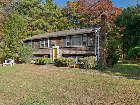 211 Silver St, Hanover, MA 02339