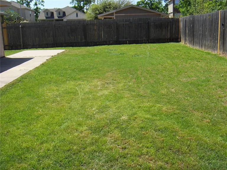 5104 Bantom Woods Bnd — Photo 4