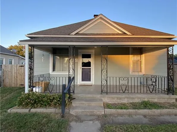 6025 Meade St, Saint Joseph, MO 64504