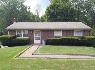 196 N Vireo Dr, Mc Kees Rocks, PA 15136