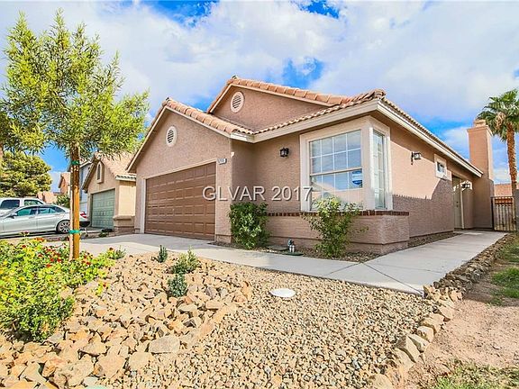 2nd image of 5715 Fairlight Dr