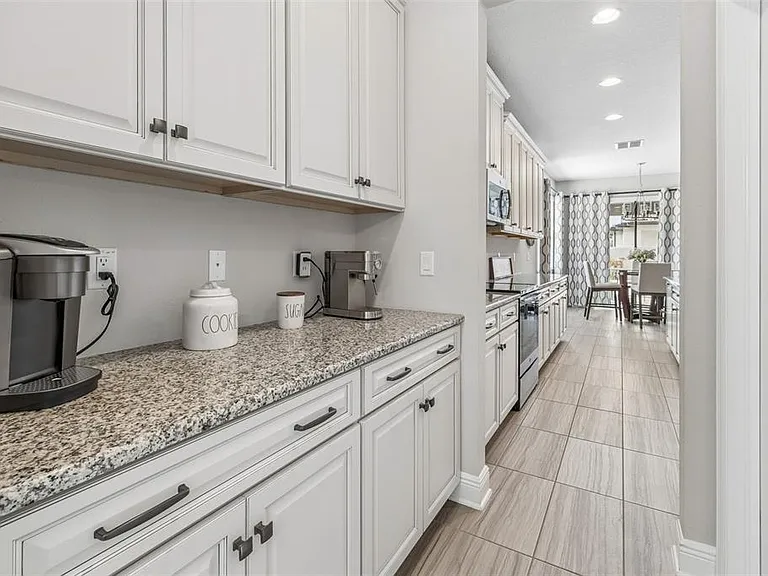 19328 Breynia Dr — Photo 14