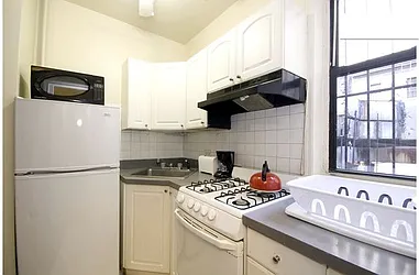 Rented by Eisenberg Exclusives