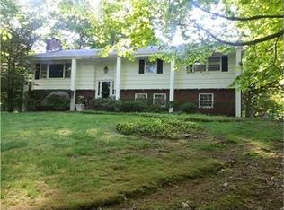 6 Maurice Ln, Suffern, NY 10901