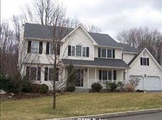 113 Juniper Dr, Milford, CT 06461