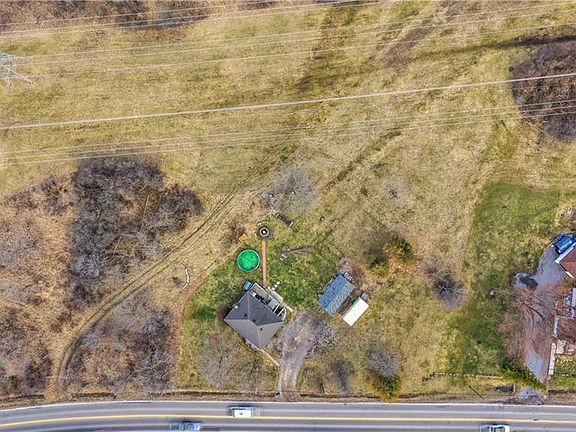 4th image of 601 York Rd