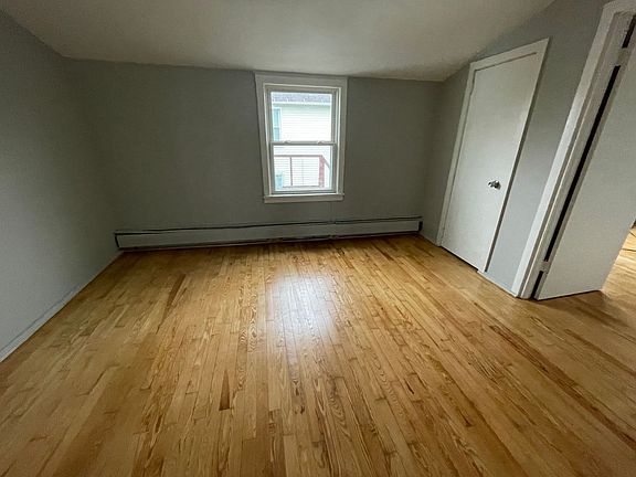 4th image of 29 Olive St #3