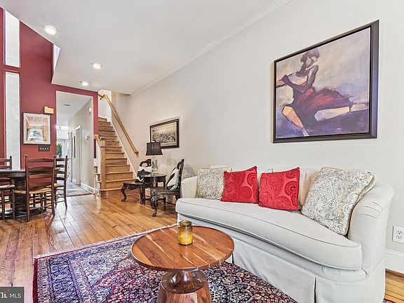 5th image of 46 E Montgomery St