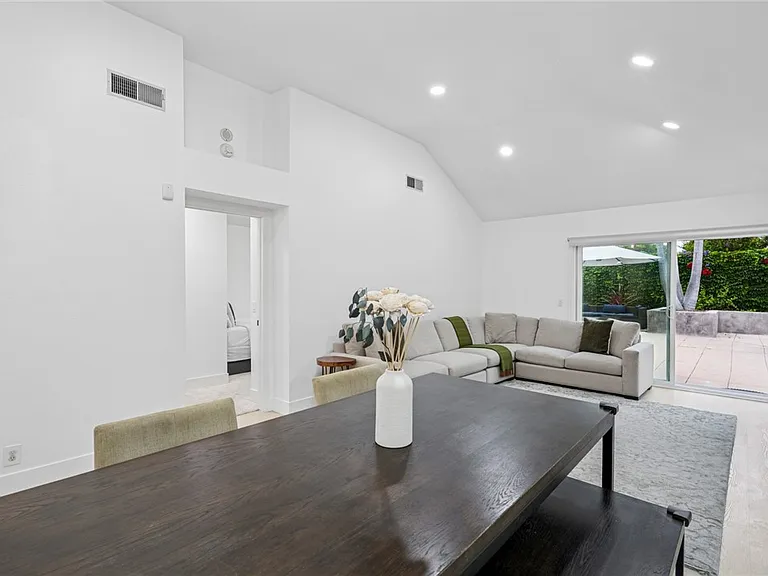 37 Shearwater Pl — Photo 10