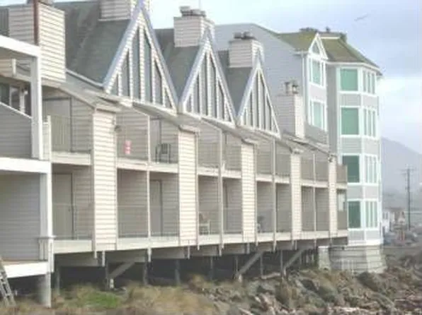 145 N Miller St, Rockaway Beach, OR 97136