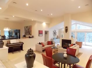 7 Fairway Dr, Lenox, MA 01240