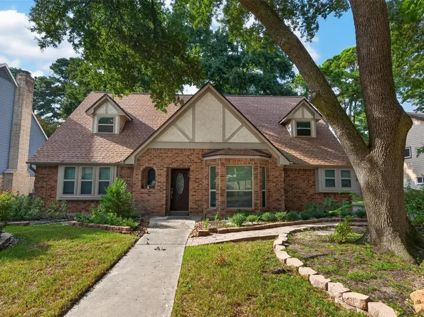 12918 Elmington Dr, Cypress, TX 77429