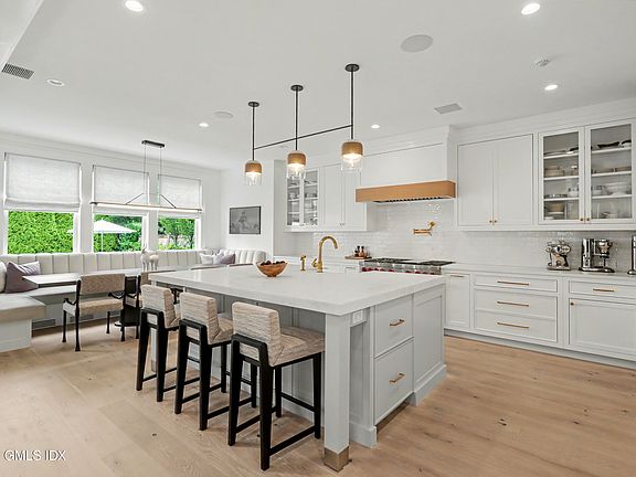 5th image of 116 Havemeyer Pl