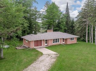 14659 Town Branch Rd, Johannesburg, MI 49751