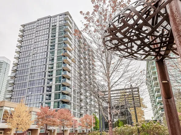 19 Singer Ct, Toronto, ON