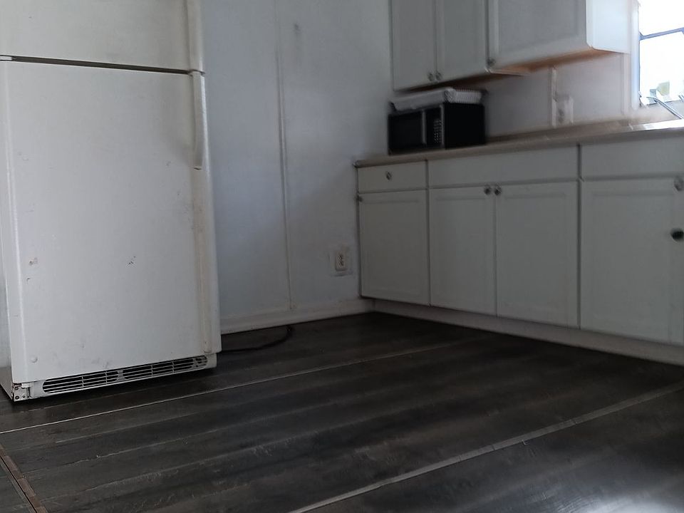 1st image of 1720 NW 38th Ave #88