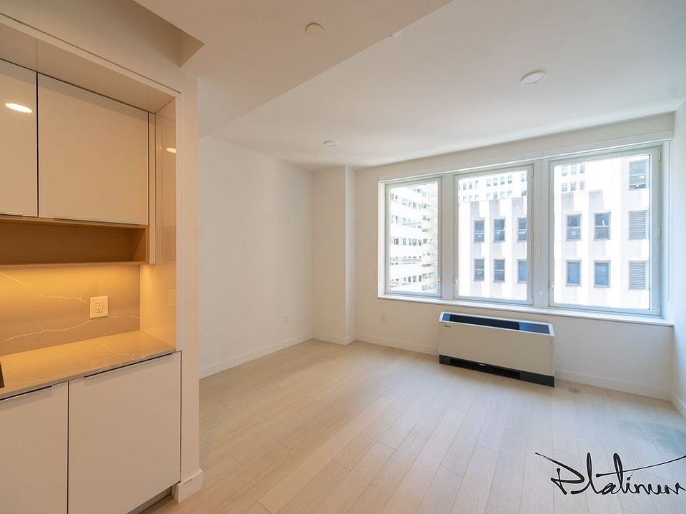 1st image of 20 Broad St #1507