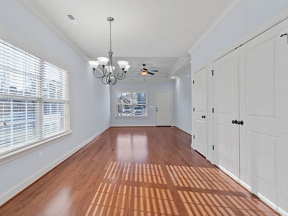 3rd image of 1712 Stone Castle Dr NE