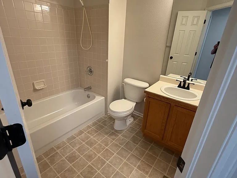 5843 Butterfield Dr — Photo 11