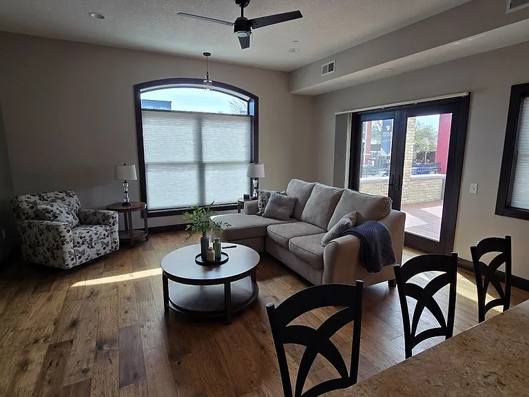 512 Division St S #1 — Photo 13