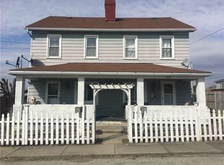 579 Front St, Mount Pleasant, PA 15666