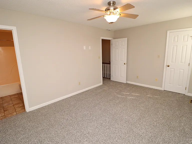118 Planetree Ln — Photo 18