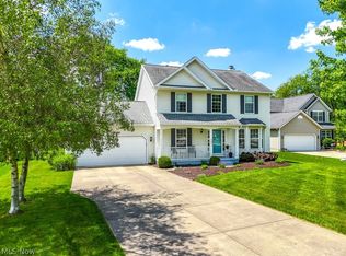 2631 Stone Creek Dr, Akron, OH 44320