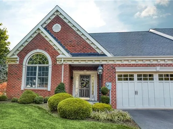 115 Village Ct, Sewickley, PA 15143
