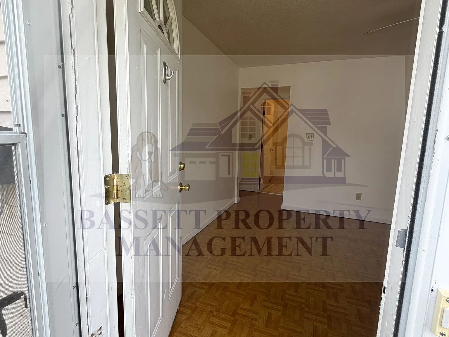 2 bed, 1.0 bath, 700 sqft, $1,695 — Photo 2