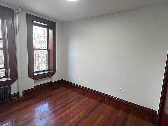 2nd image of 208 E 82nd St APT 28