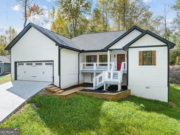 204 Yonah Springs Dr, Cleveland, GA 30528