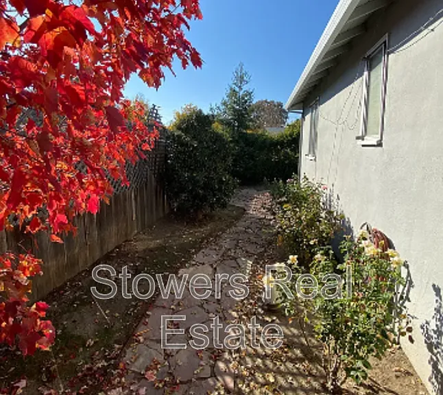 1029 Cavallero Ln — Photo 14