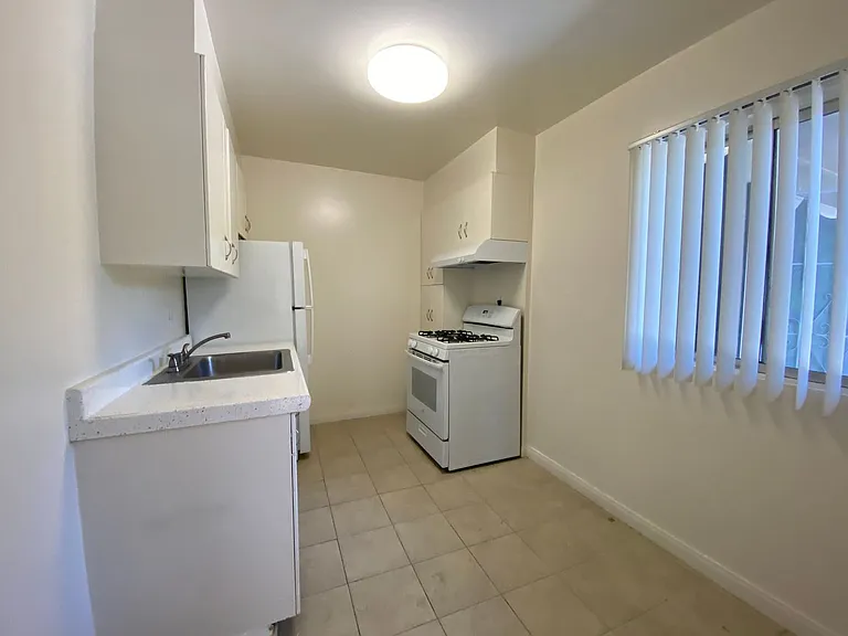 2855-2865 A St San Diego, CA 92102 — Photo 6
