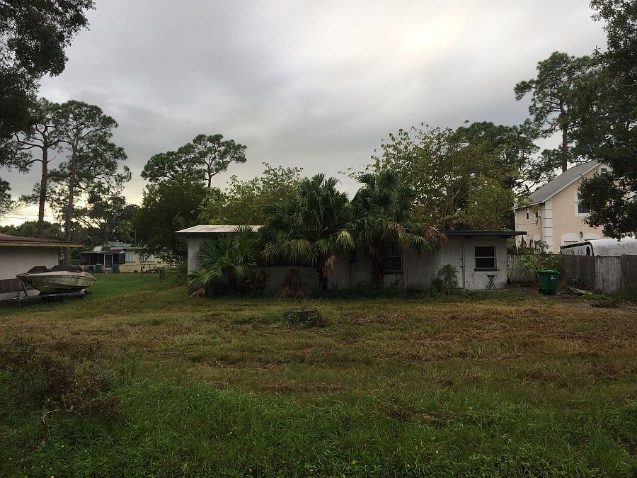 1st image of 2515 N Palm Dr