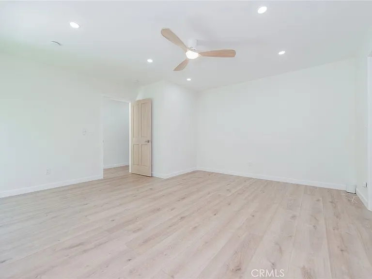 4534 Lennox Ave — Photo 16