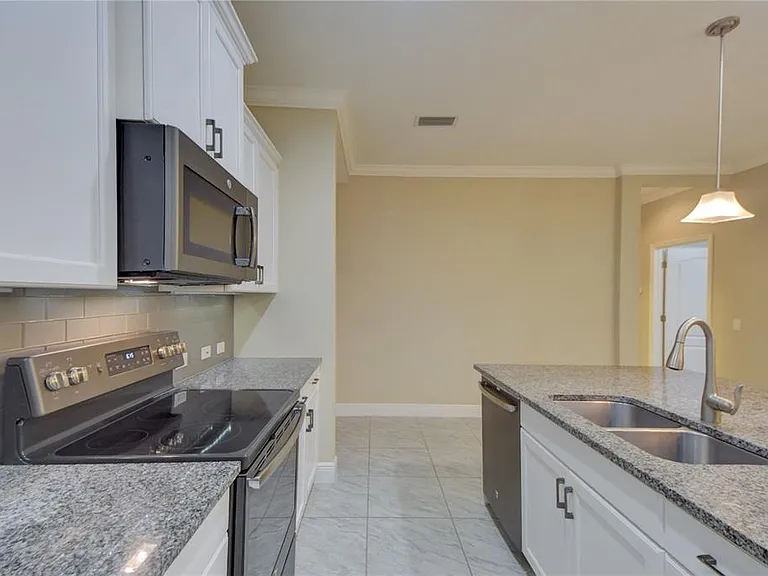 7408 Ridgelake Cir — Photo 14