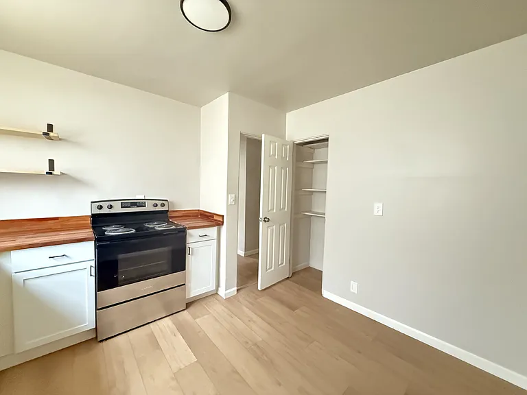 3131 Conner Dr #8 — Photo 5