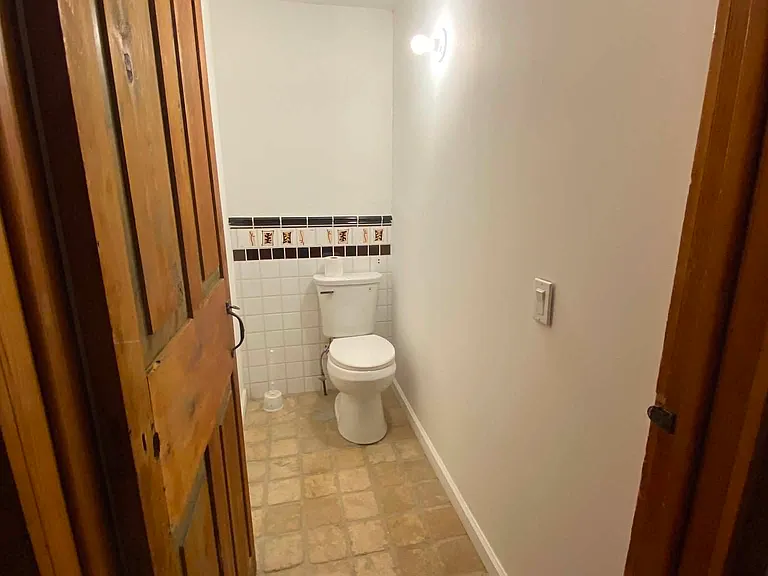 847 Grovenors Corners Rd — Photo 11