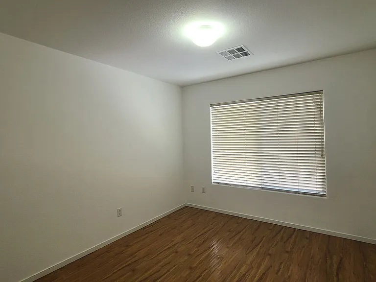 8944 Rutherford Grove St — Photo 31
