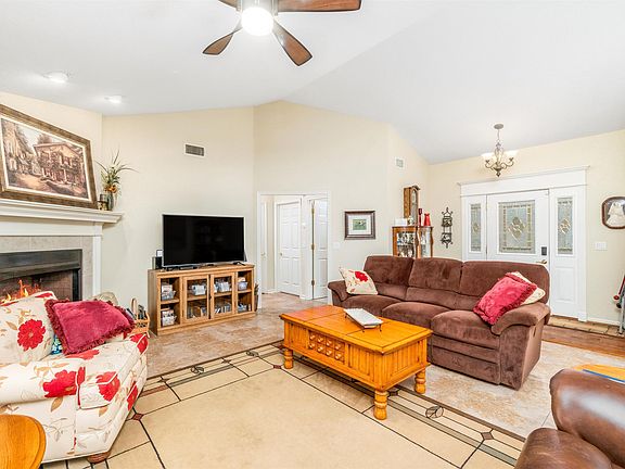 5th image of 3 Riqueza Ln