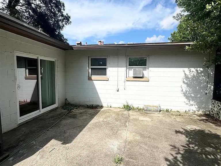 802 Blue Springs Dr — Photo 21