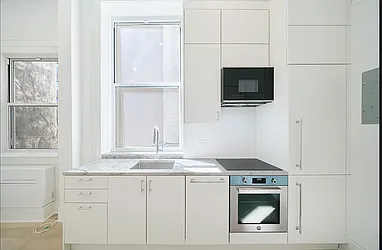 458 West 20th Street, #3C